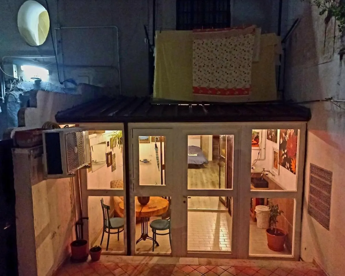 Swinging Garden Housette, Rione Sanita Apartment Naples Italy